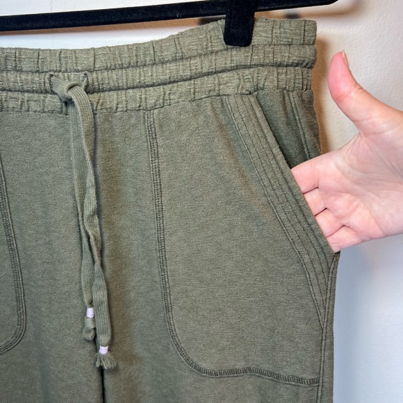 Anthropologie Saturday Sunday  Women's Billie Textured Jogger Pants Olive  Large - Picture 6 of 12